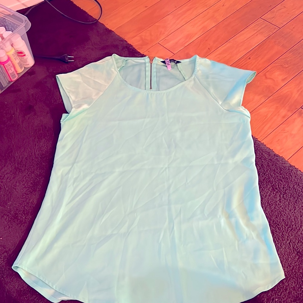 Satin silk sheen green express top